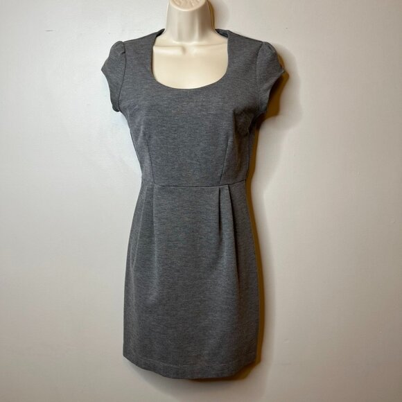 Banana Republic Grey Dress (0) - Picture 2 of 7
